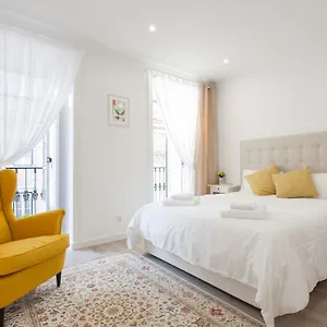 https://apartamento-trindade.hotels-lisbon-portugal.com
